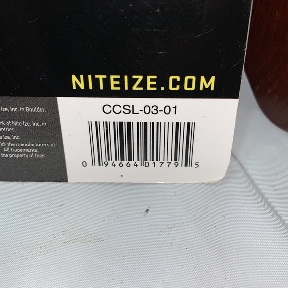 NITEIZE Sideways Large Clip Case NWT - Picture 3 of 3